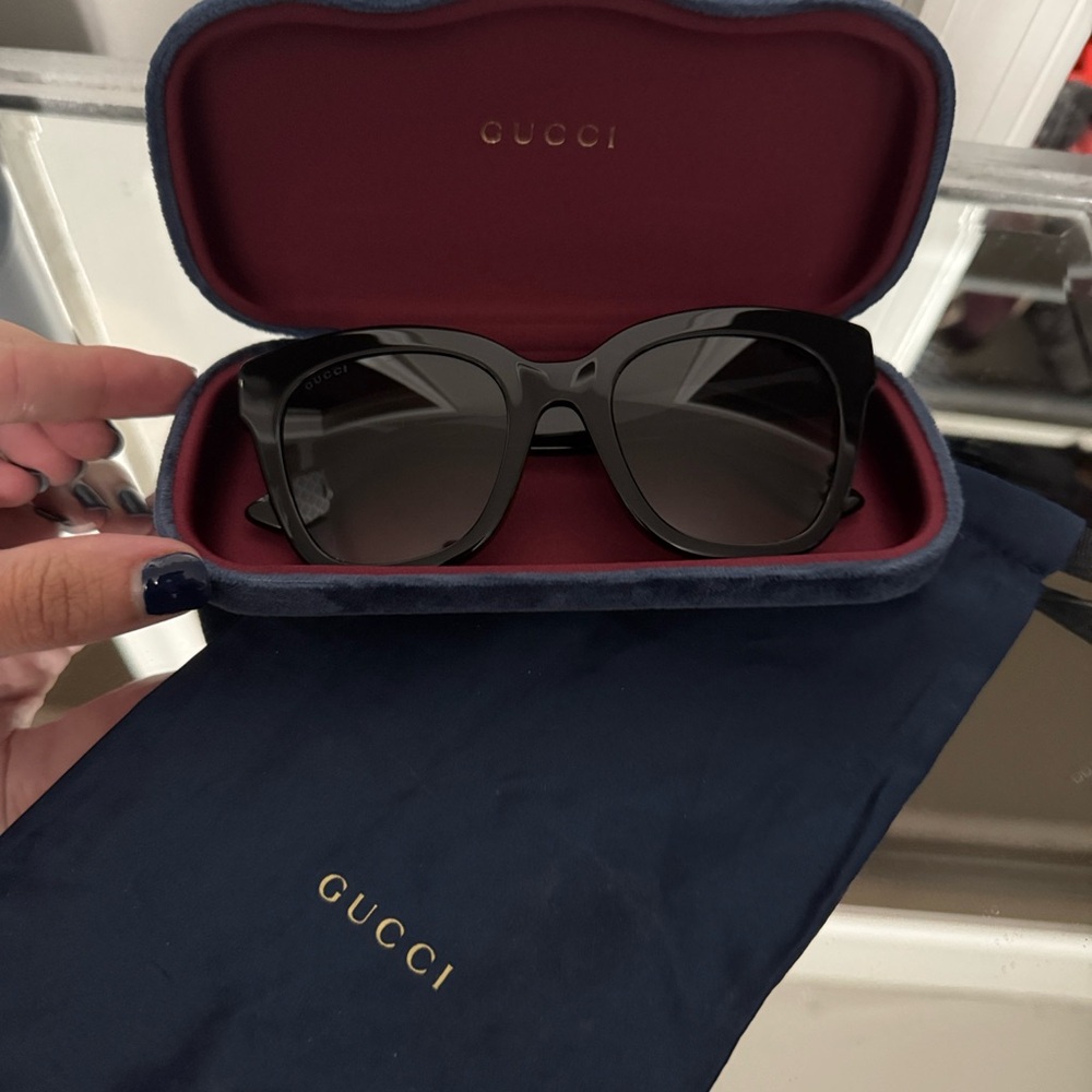 Gucci Black Sunglasses - 54mm